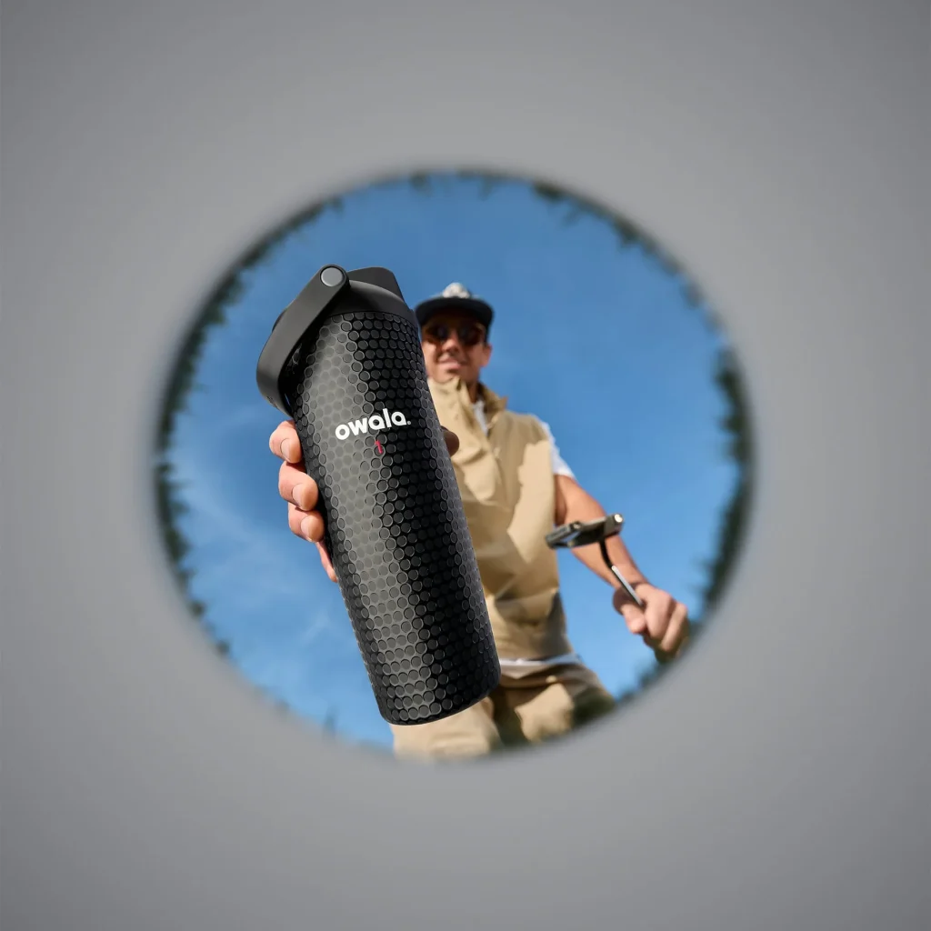 【今月のプレゼント】owala「FreeSip Sway Golf」のボトルを計4名様に！